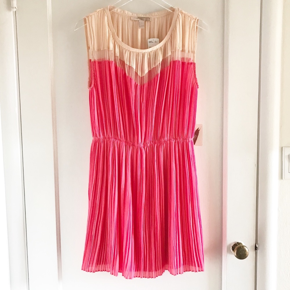 Forever 21 Coral Pink and Cream Pleated Dress